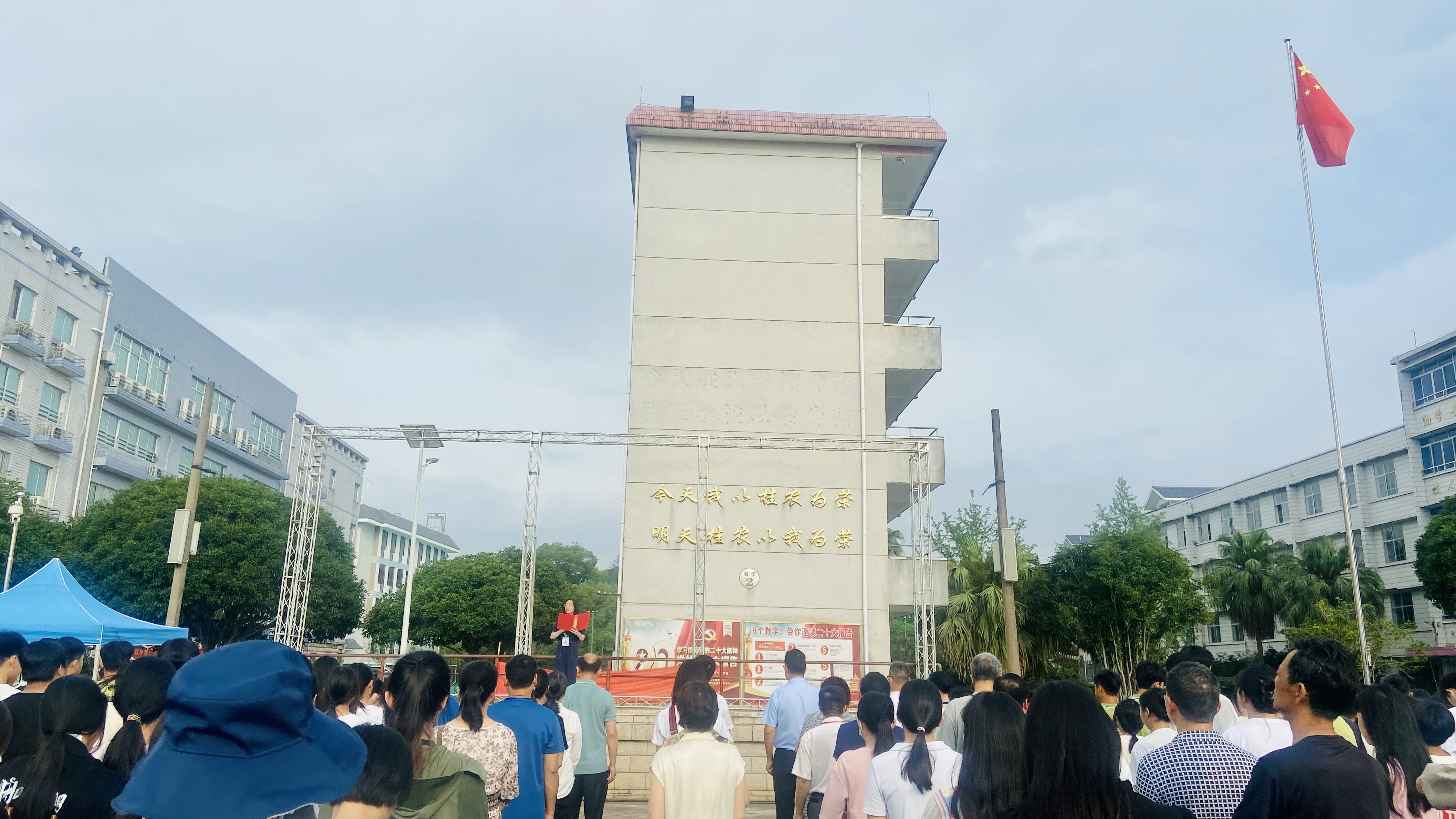 广西桂林农业学校 自治区重点中等职业学校 自治区示范特色学校 63年公办学校，值得信赖！