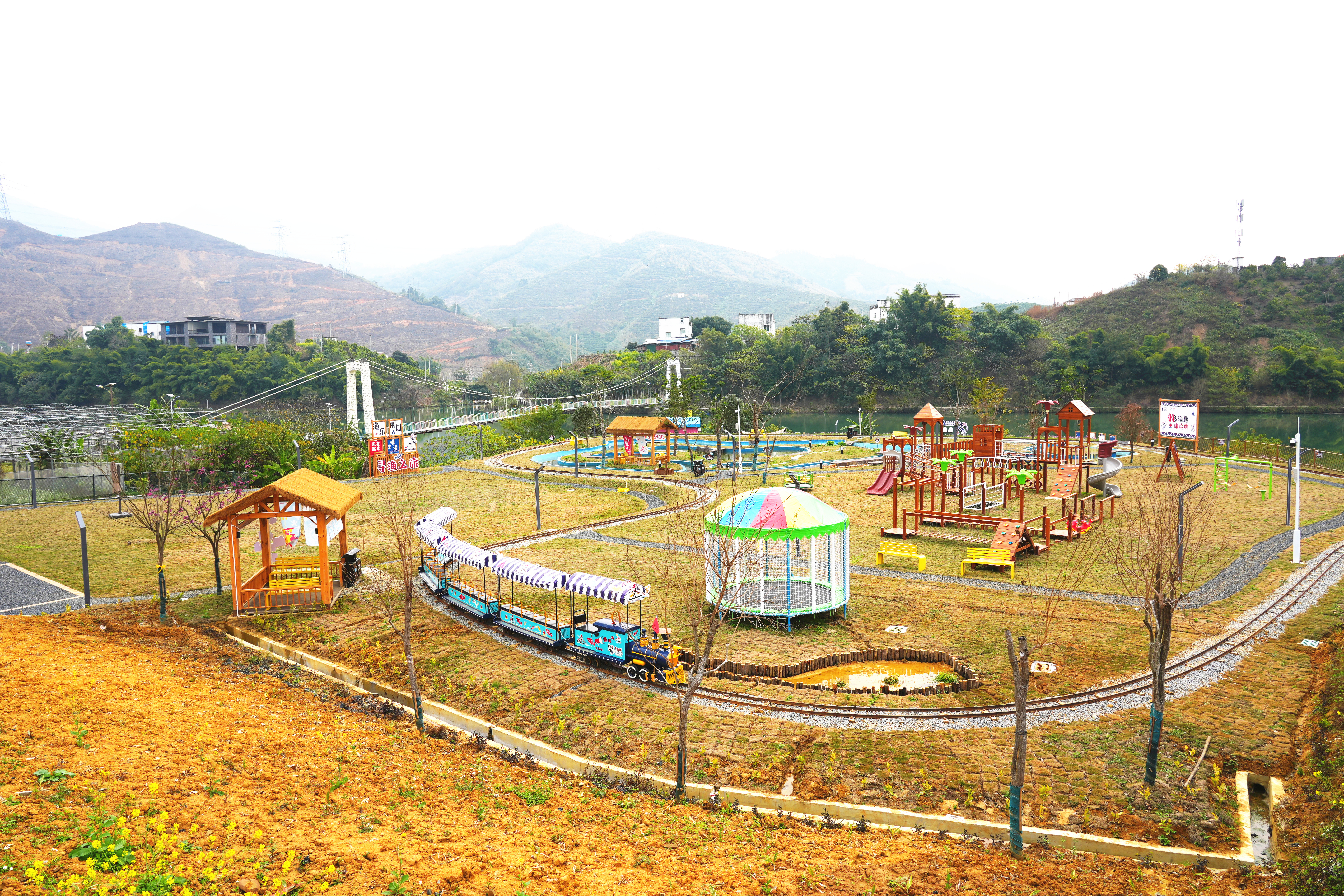 图为新丰村句町“寻渔纪”主题渔乐园。王盛香 摄_副本.jpg